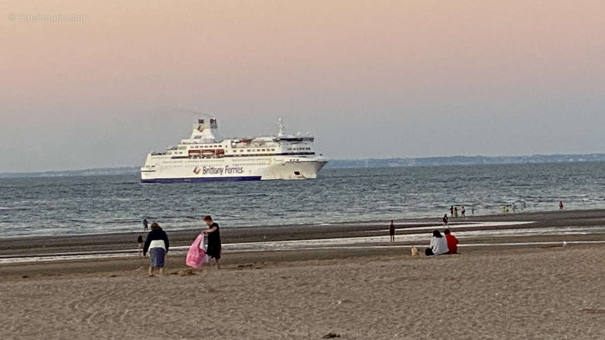 Appartement à OUISTREHAM