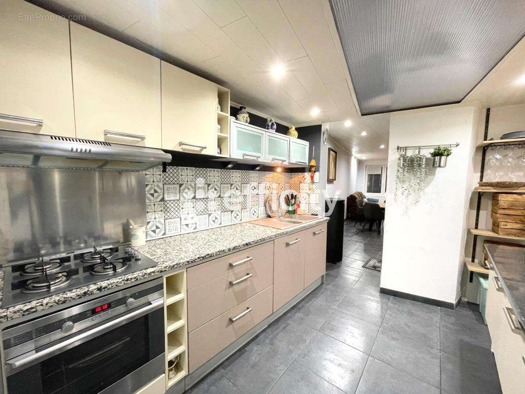 Maison à FACHES-THUMESNIL