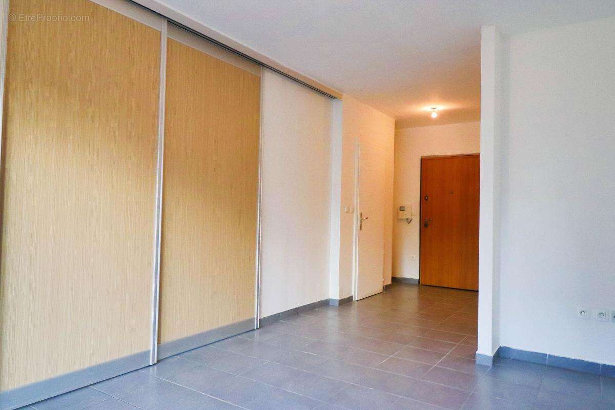 Appartement de 2 pièces avec terrasse privative de 4 m² sur jardin commun - photo 10