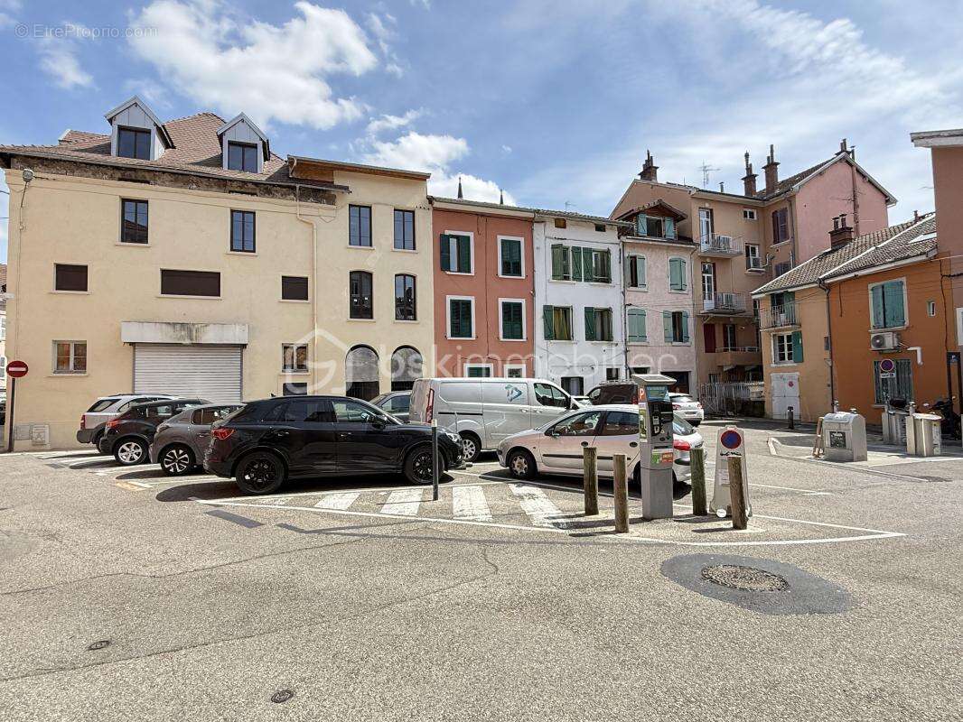 Commerce à VOIRON