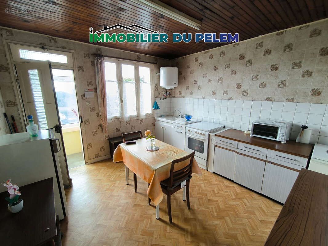Maison à SAINT-NICOLAS-DU-PELEM