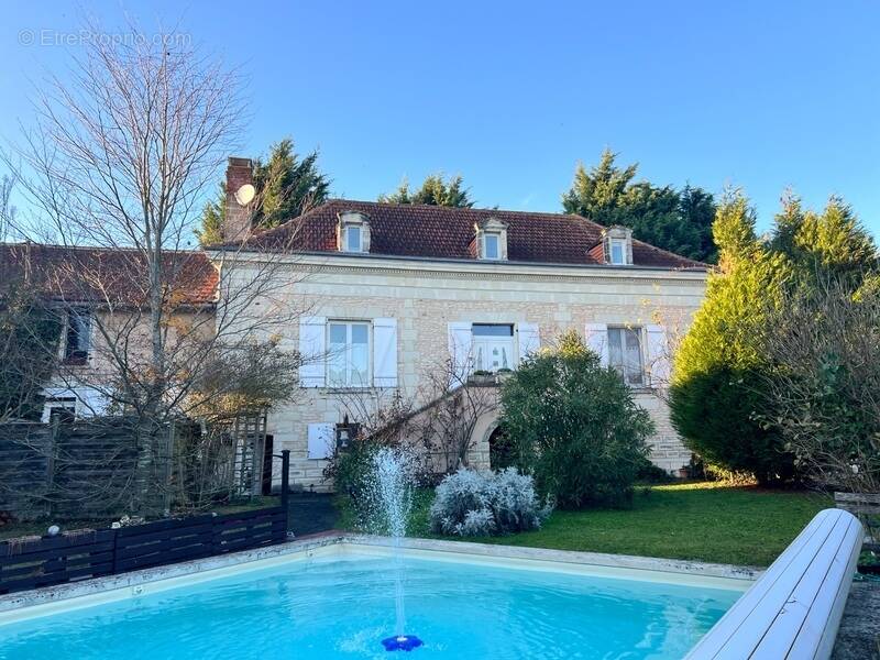 Maison à SAINT-SAUVEUR