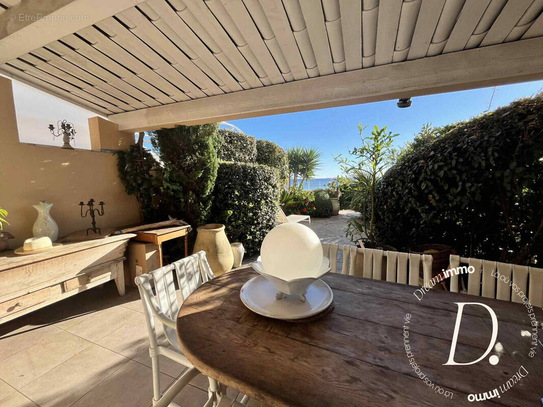Appartement à HYERES