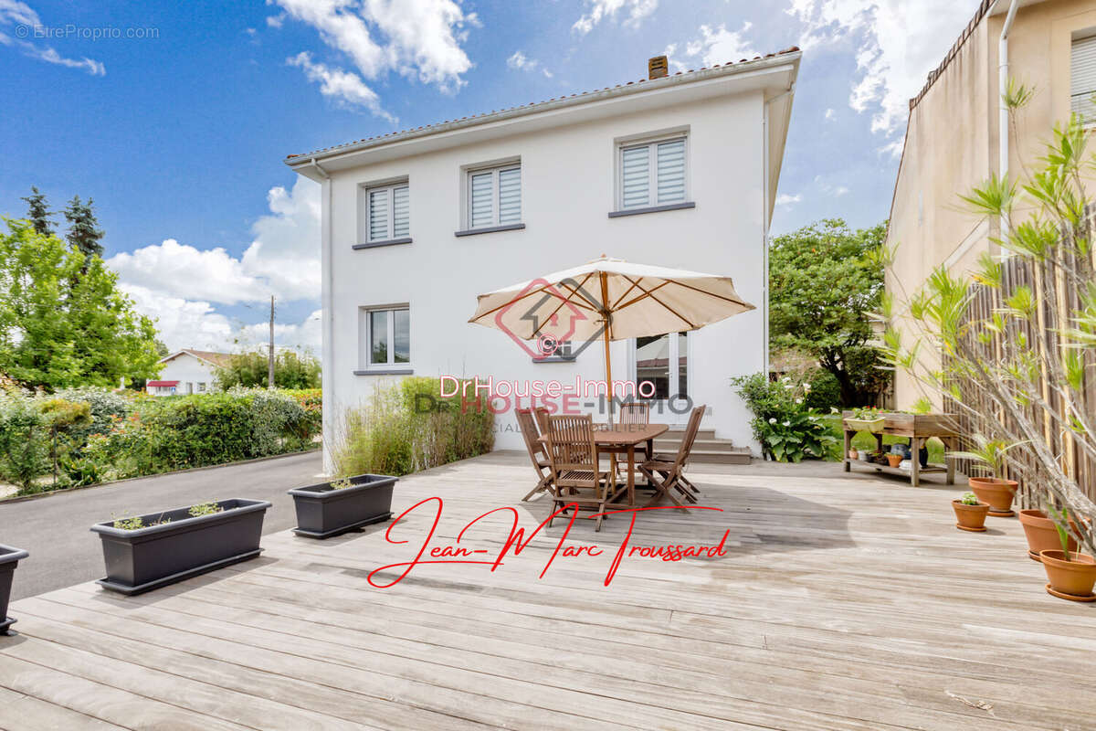 Maison à MERIGNAC