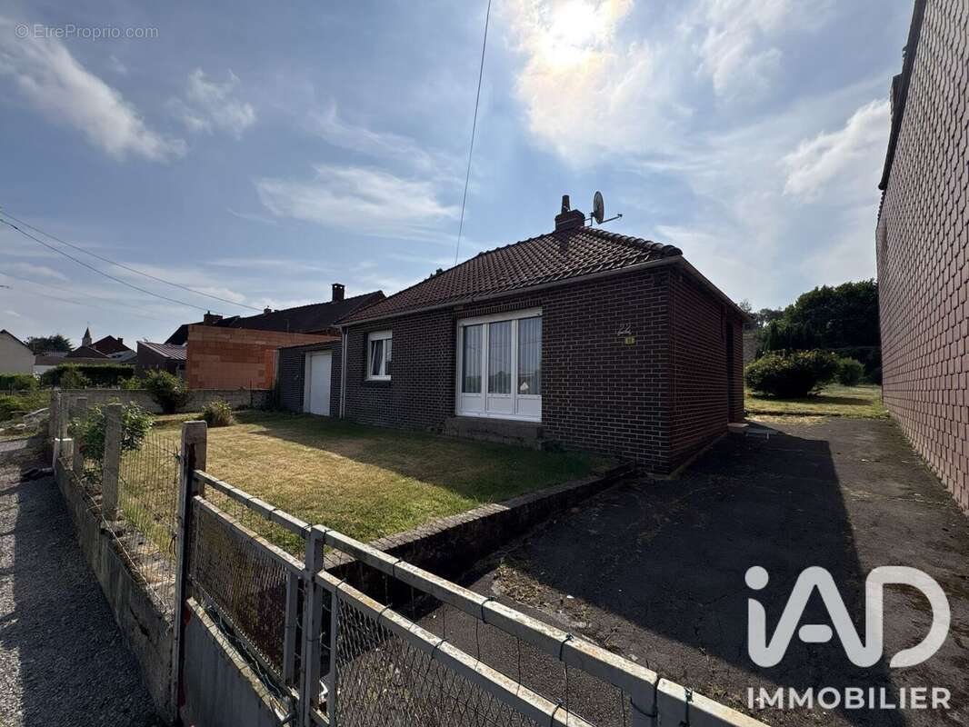 Maison 53 m² à Beugin  - photo 2