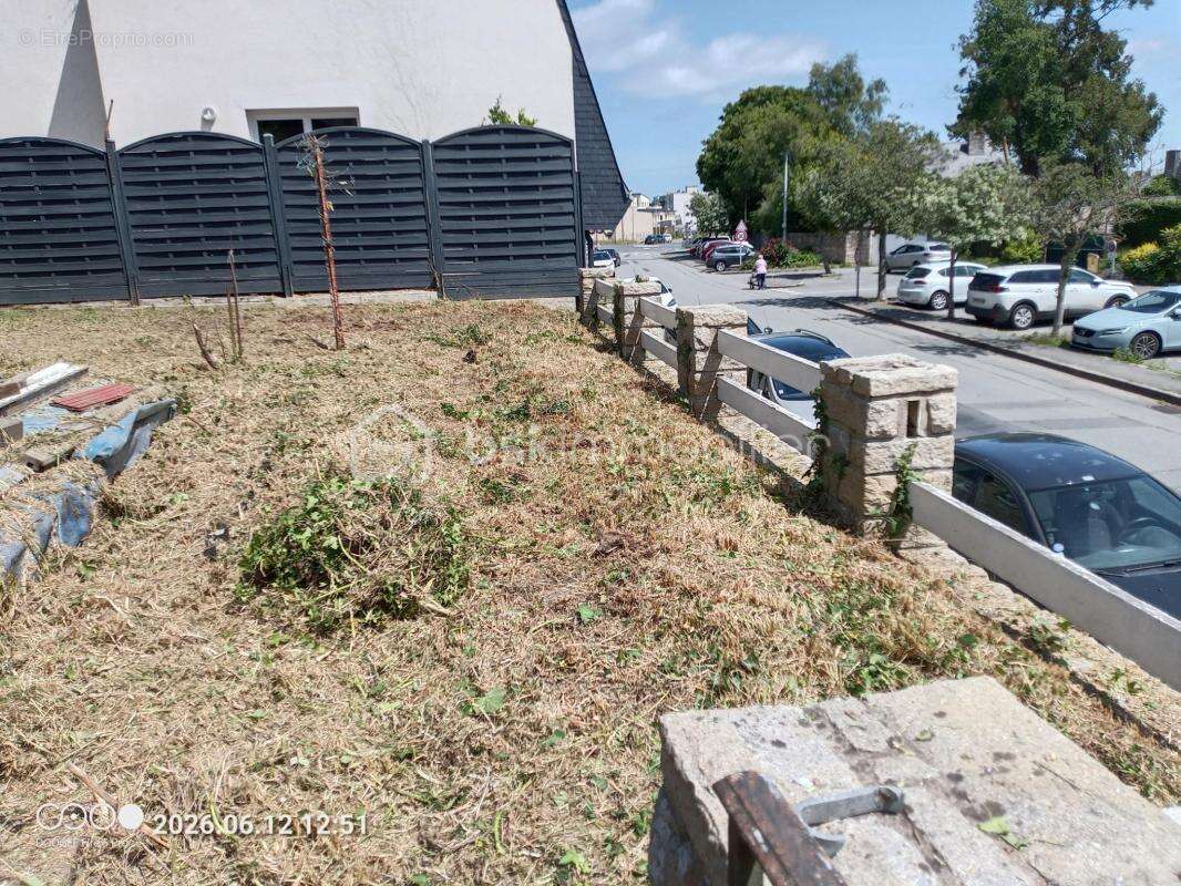 Superbe bâtisse a usage mixte commercial et personnel en plein centre ville avec jardin - photo 12