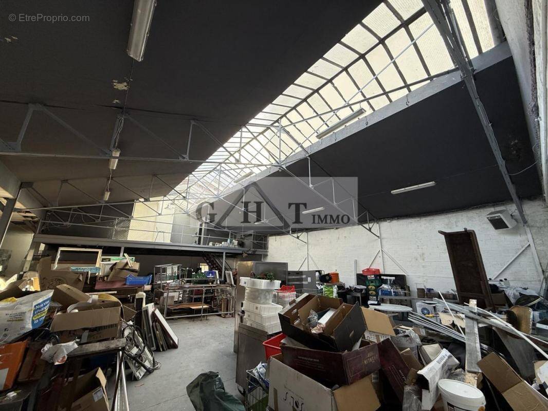 Commerce à MONTREUIL