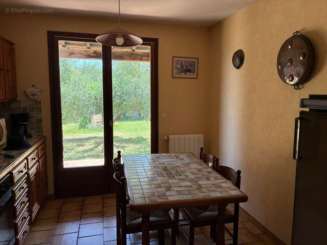 Maison 86 m² à Saint-Genies-De-Malgoires  - photo 8