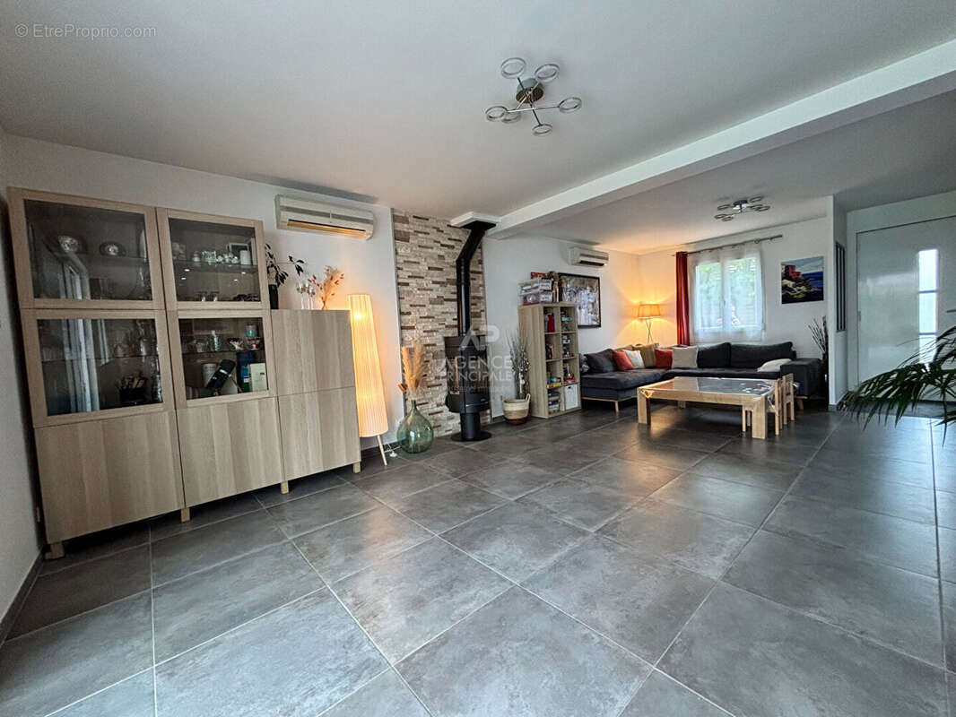 Maison à SAINT-OUEN-L'AUMONE