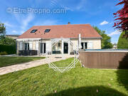 Maison à SAINTE-GENEVIEVE