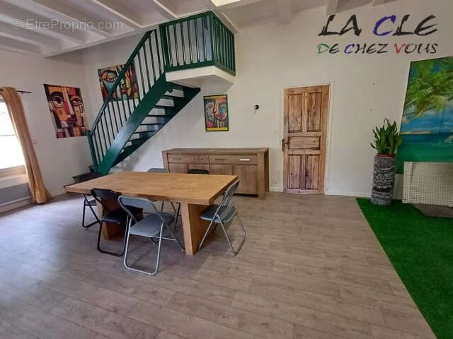 Maison à COULONGES-SUR-L&#039;AUTIZE