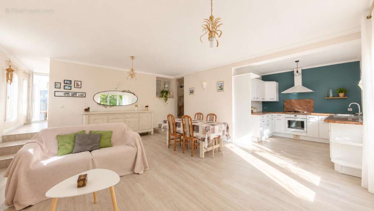 Maison 130 m² à Ormesson-Sur-Marne  - photo 4