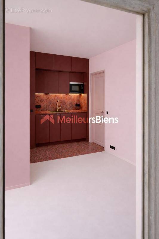 Appartement à LEVALLOIS-PERRET