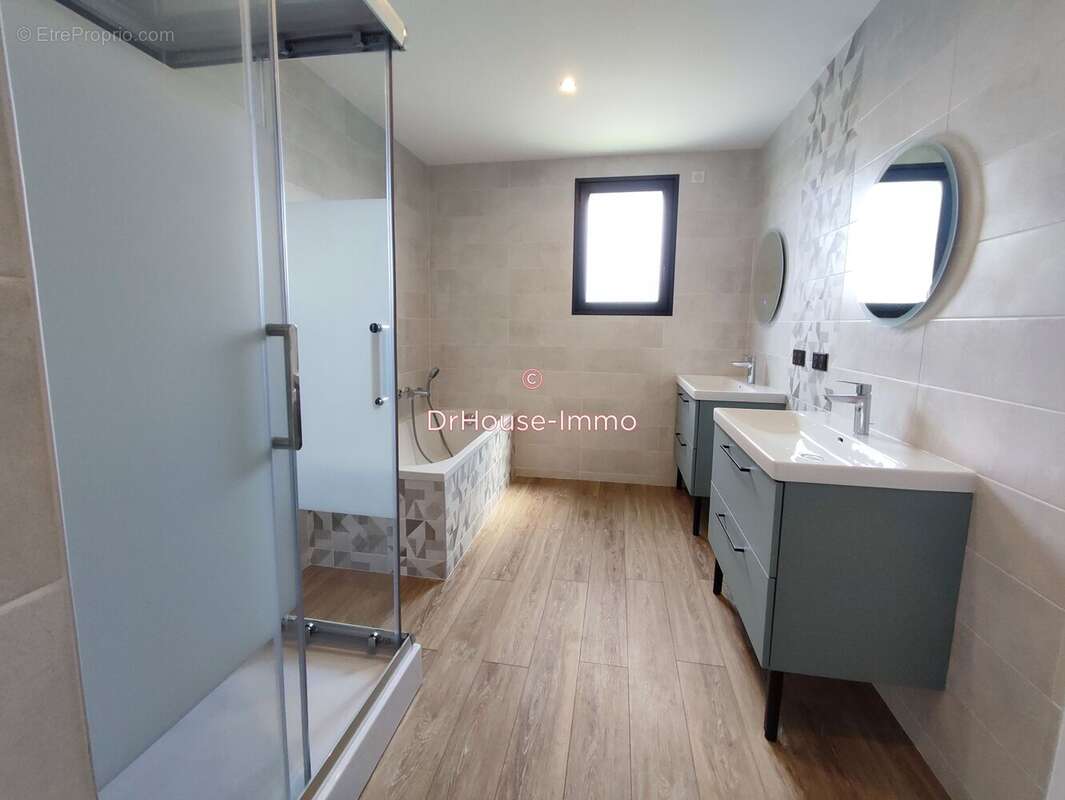 Maison à RUCQUEVILLE