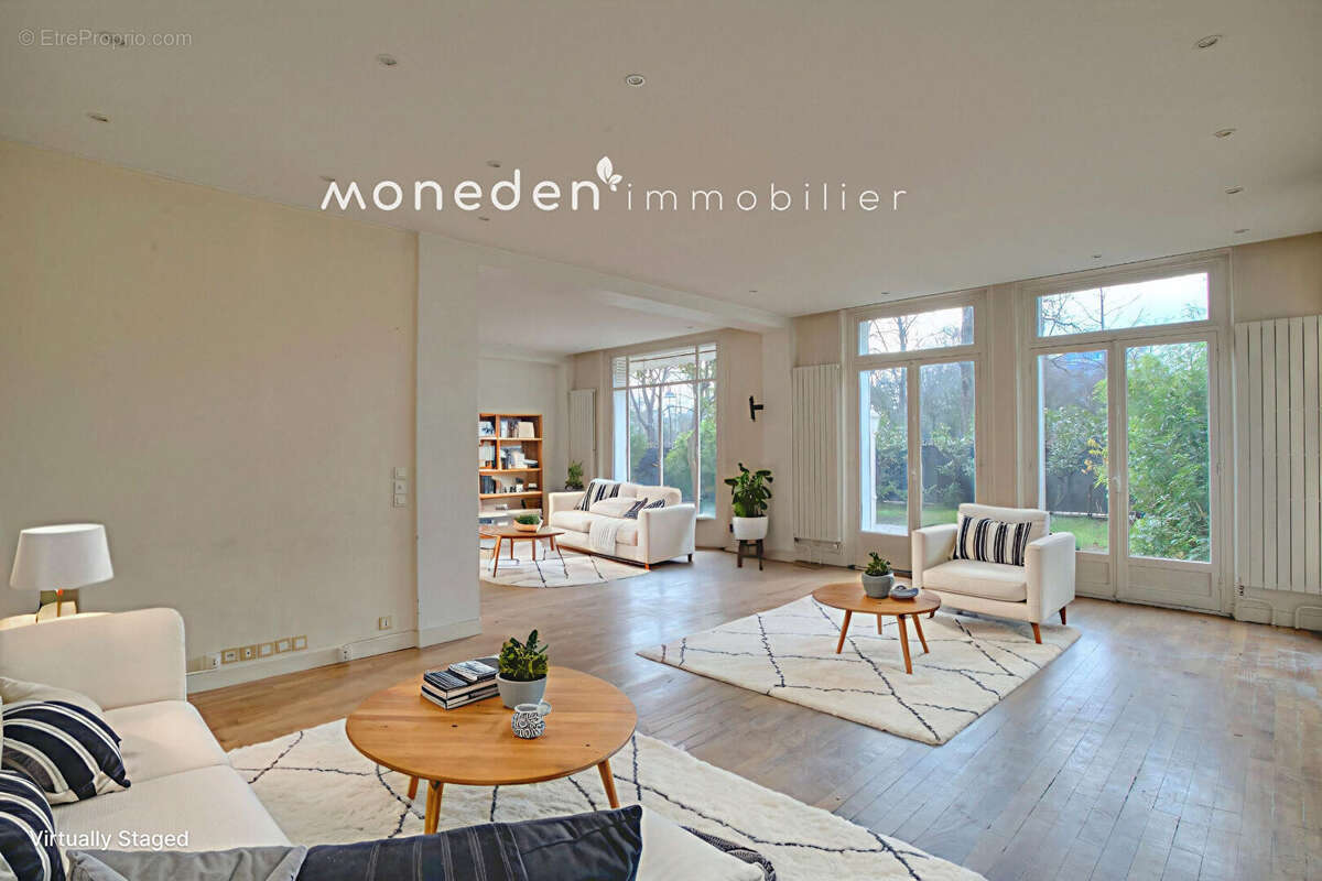 Appartement à NEUILLY-SUR-SEINE