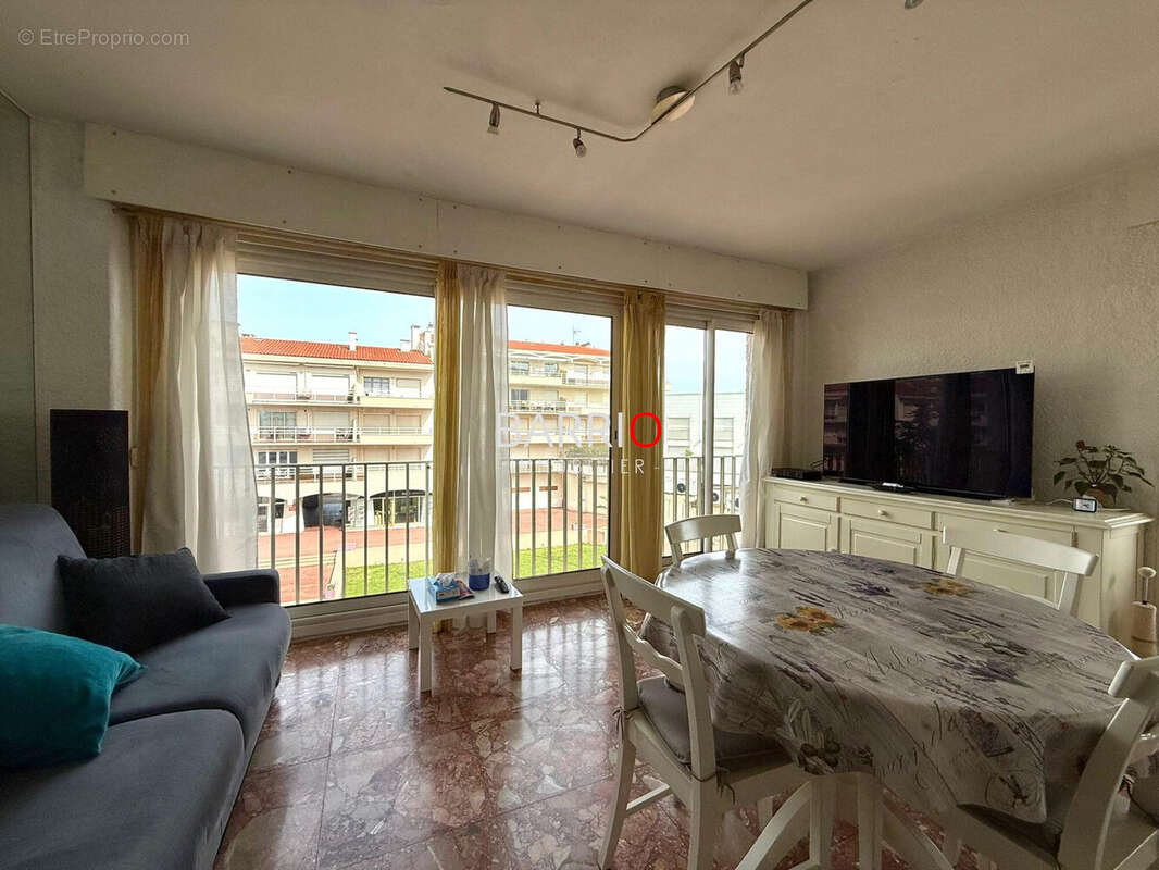 Appartement 60 m² à Saint-Cyprien  - photo 2