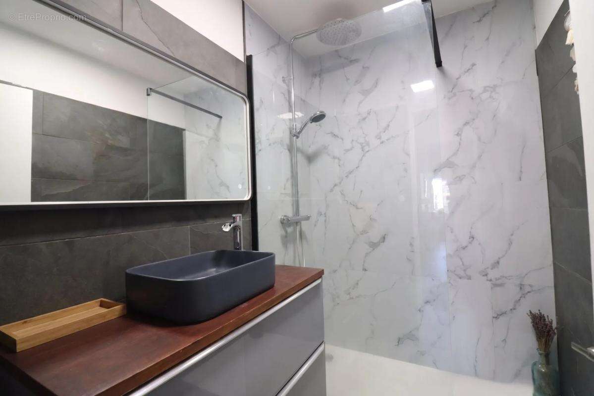 Appartement de 4 pièces de 79 m² à Garches - photo 8