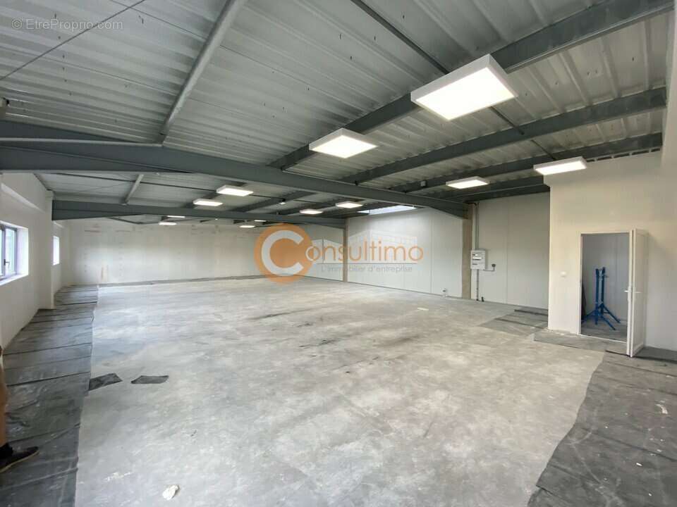 Commerce à SALLEBOEUF