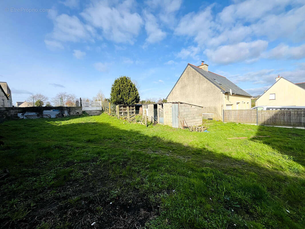 Maison à BAGUER-PICAN