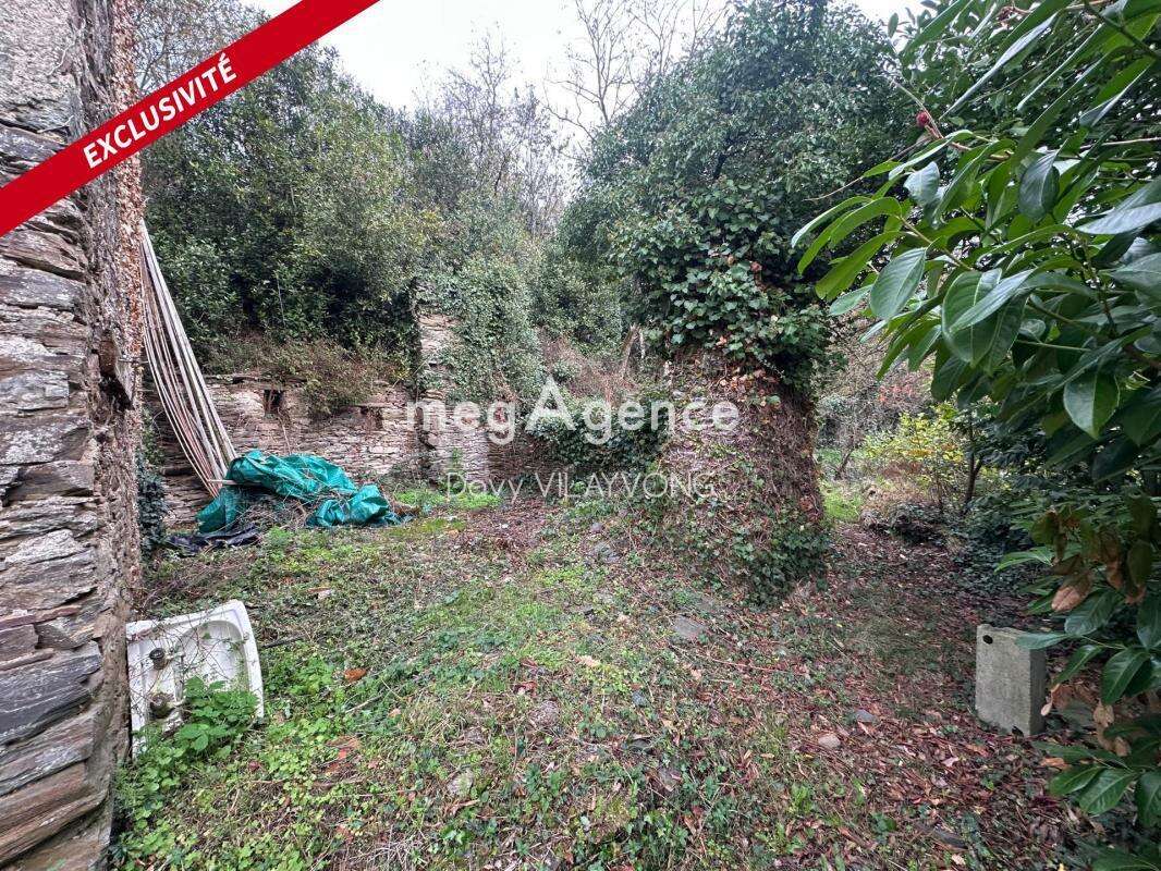 Maison à MONTREVAULT