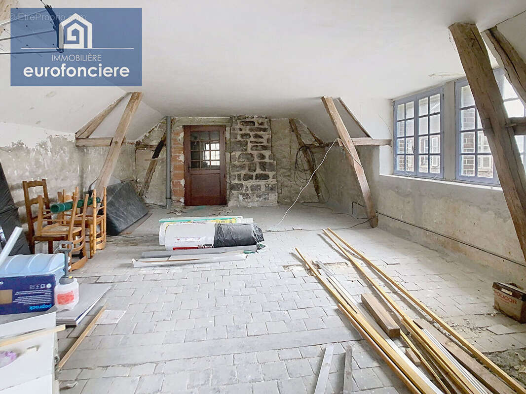 Maison à AIX-EN-OTHE