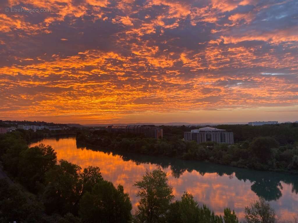 Cours aristide briand - caluire et cuire - vue magnifique sur le rhône - photo 2