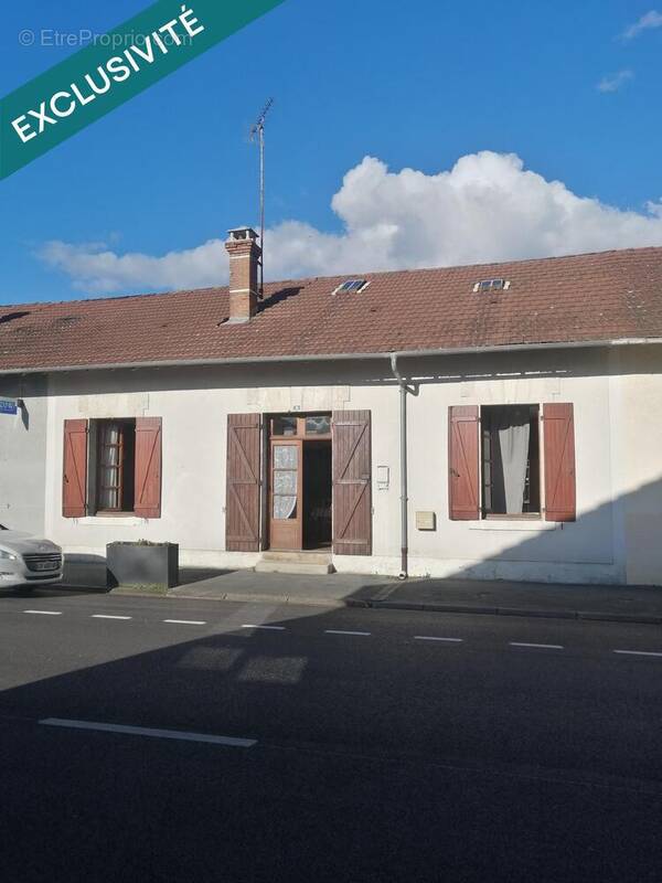 Photo 1 - Maison à LUXEY
