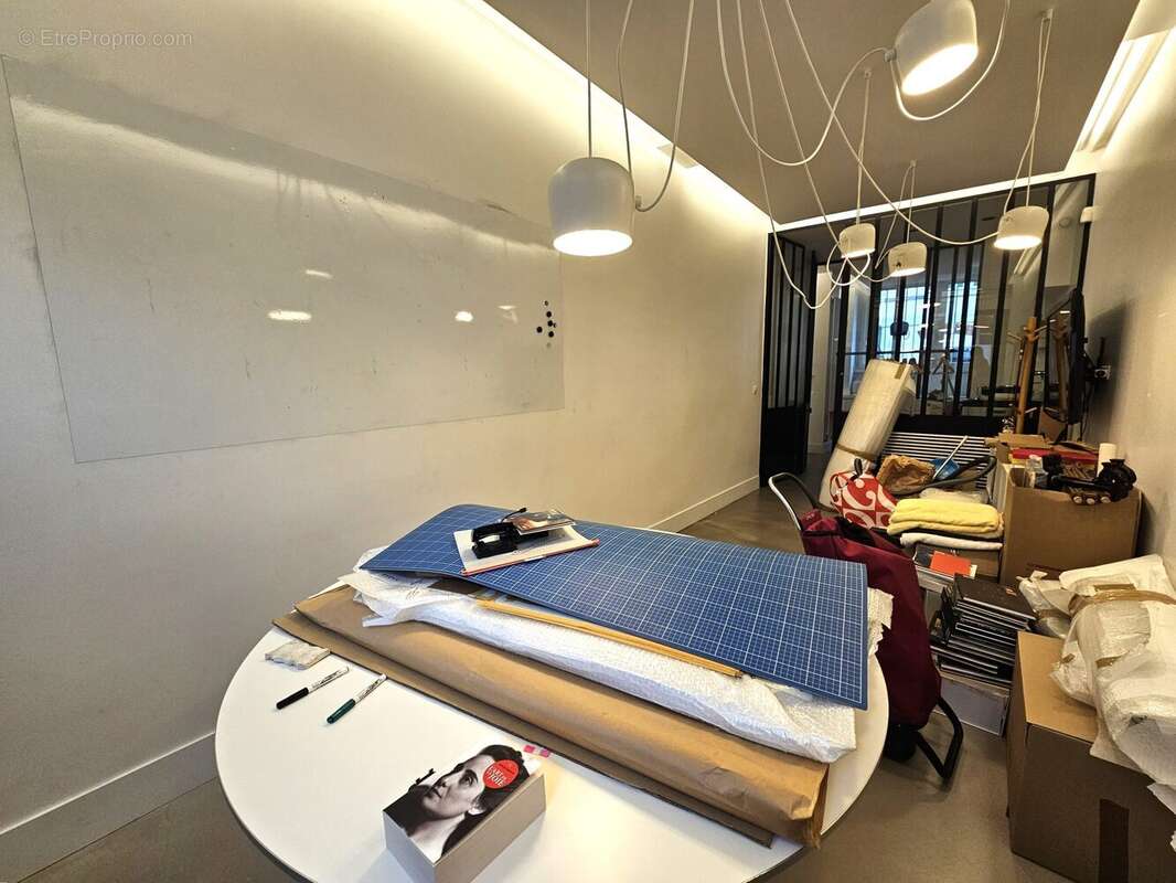 pièce séparée-salle 2 - Commerce à PARIS-11E