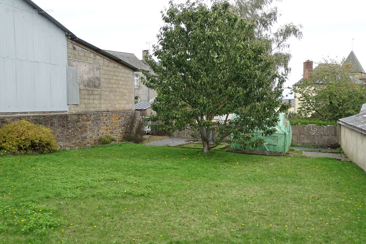 Maison à LE HORPS
