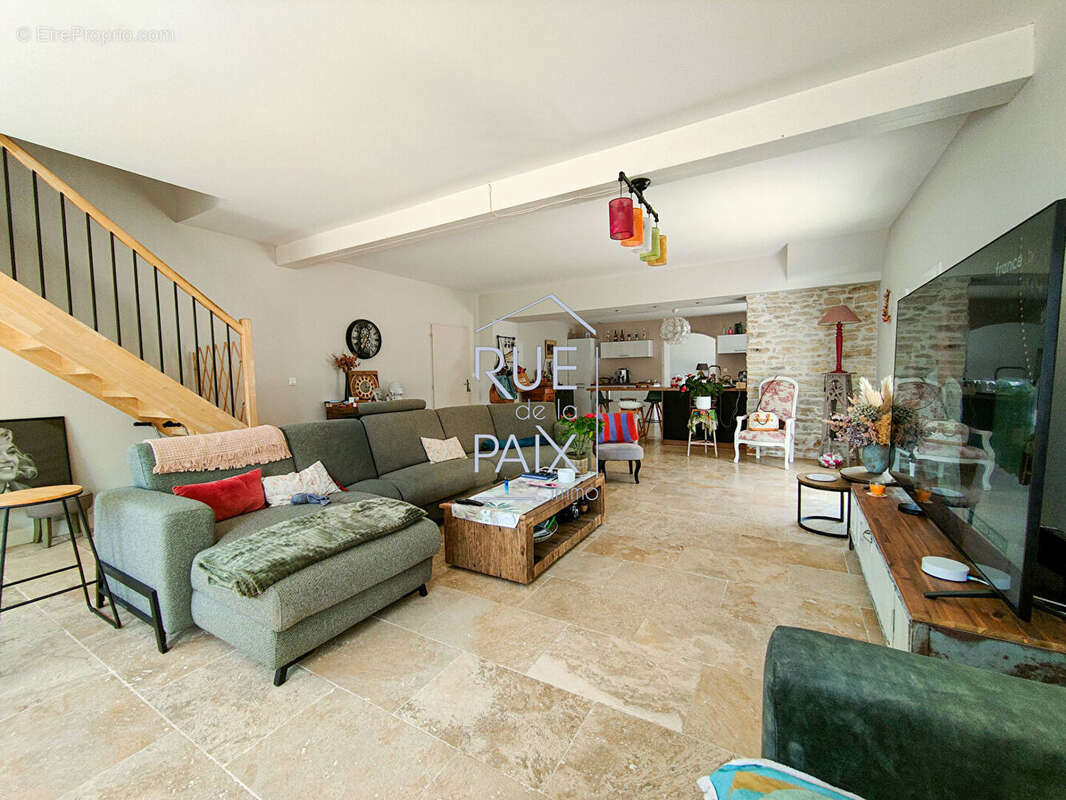 Maison à CHAMPIGNY-LE-SEC