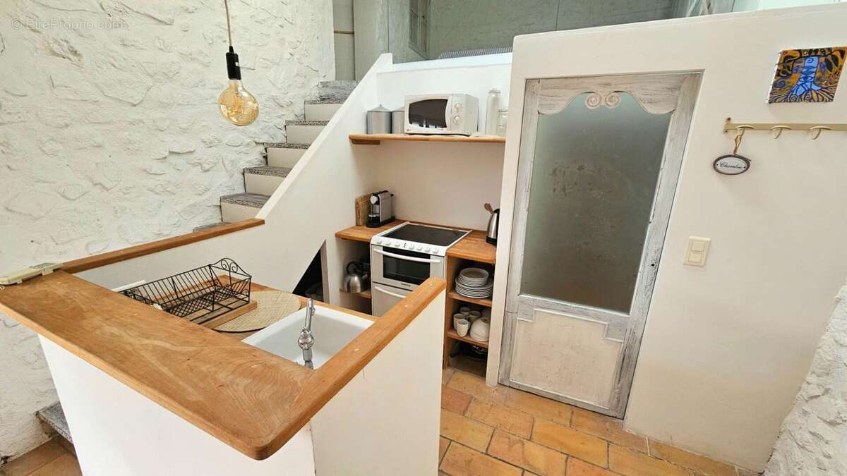 Opportunité exceptionnelle pour investisseurs : grande maison avec terrasse - photo 7