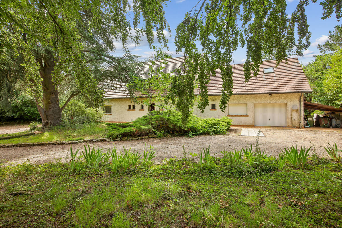 Maison à FEUCHEROLLES
