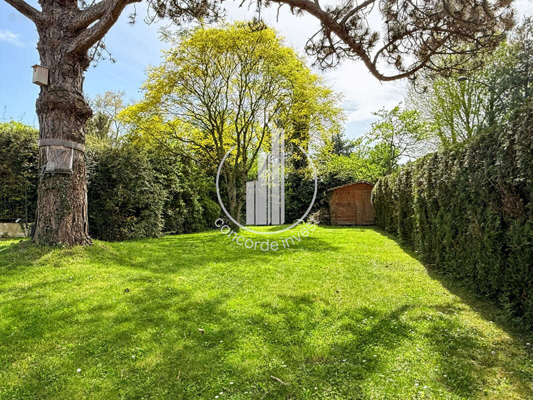 Maison à LA CELLE-SAINT-CLOUD