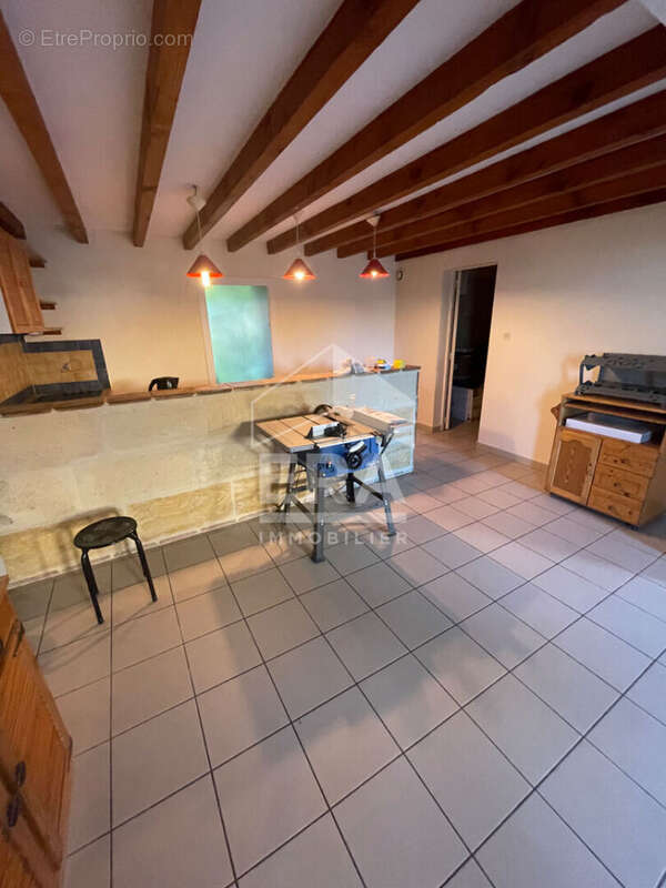 Maison à MONTPON-MENESTEROL