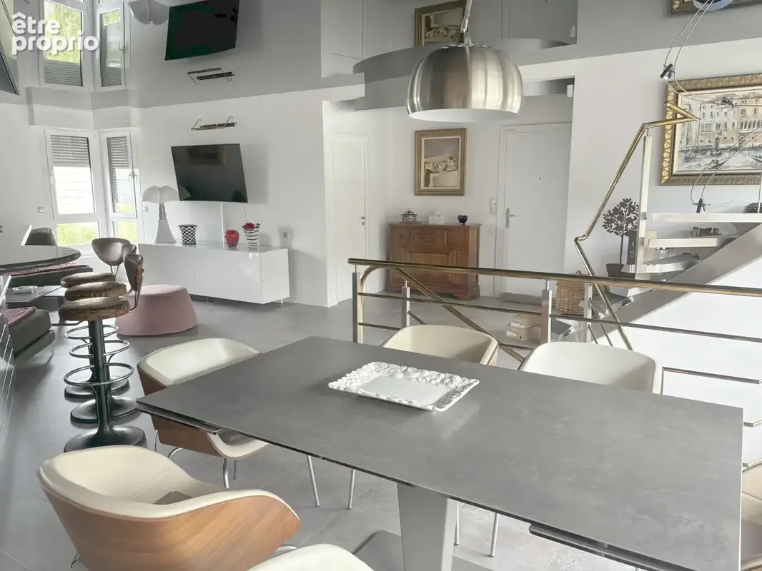 Appartement en duplex 6 pieces - terrasse - garage et caves - photo 11