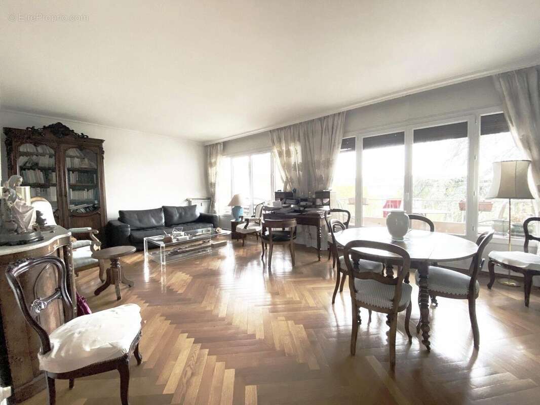 Appartement à ROMANS-SUR-ISERE