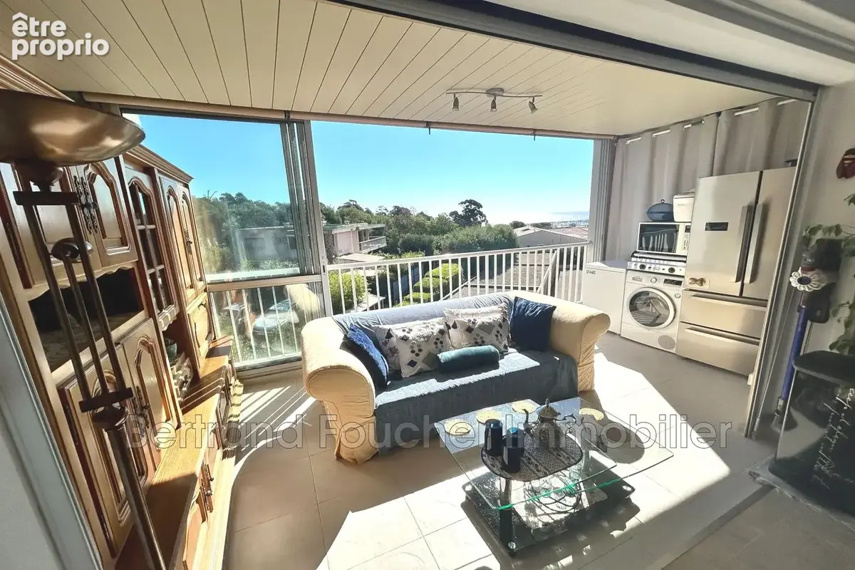 Appartement 3 pièces 69 m² à vendre à Cavalaire-Sur-Mer (83240) - photo 3