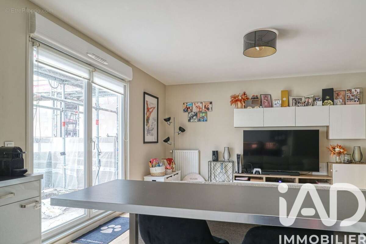 Photo 4 - Appartement à GENNEVILLIERS