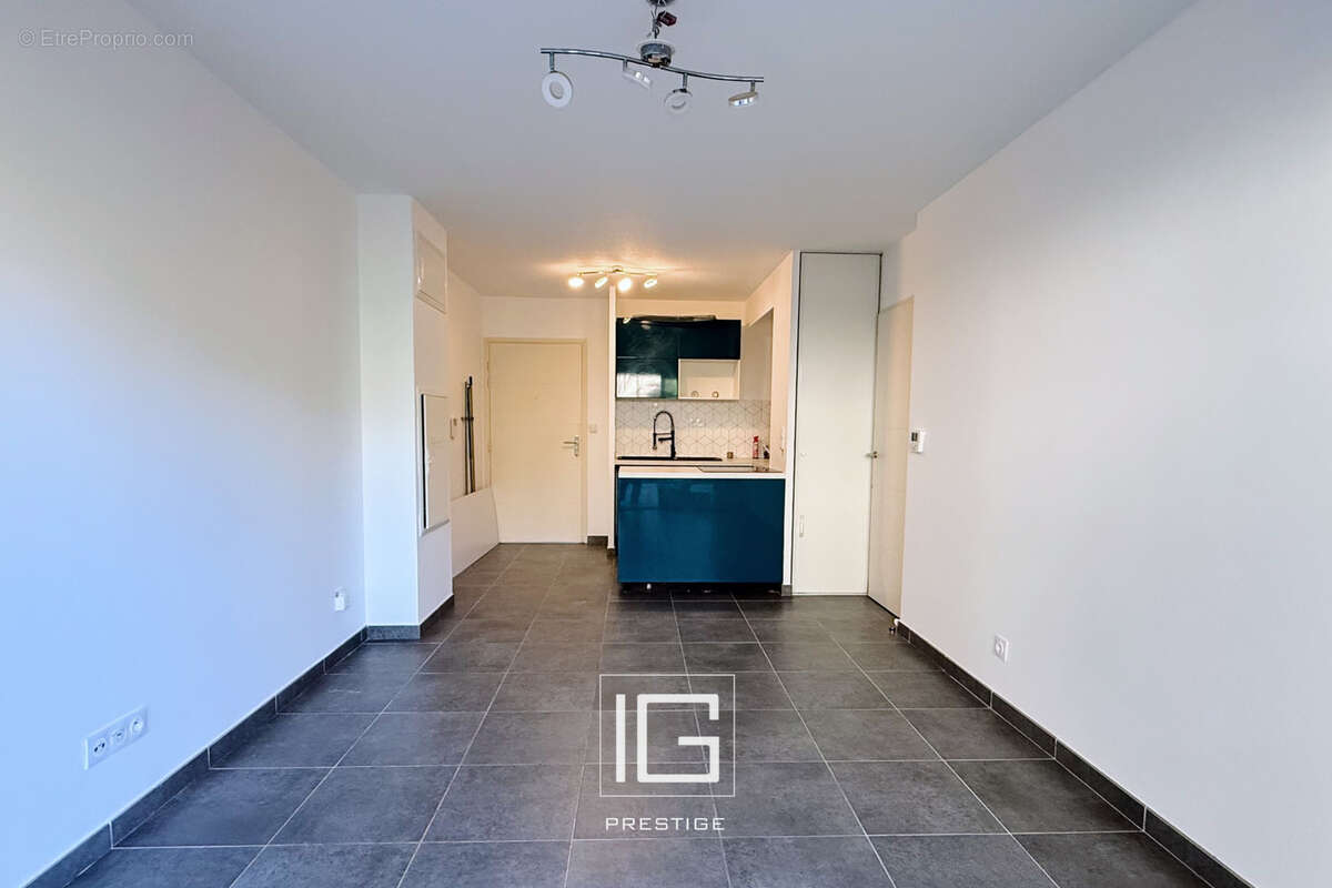 Appartement à LE CASTELLET