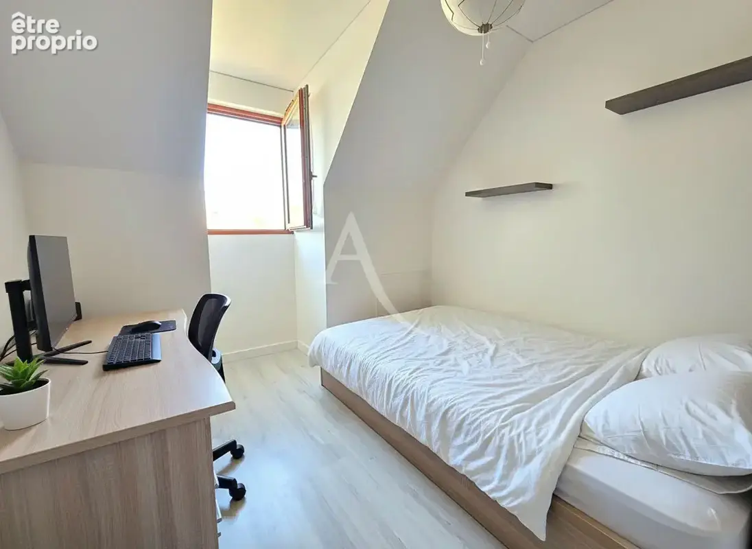 Maison familiale 5 chambres avec jardin et sous-sol à Armentières-en-Brie - photo 8