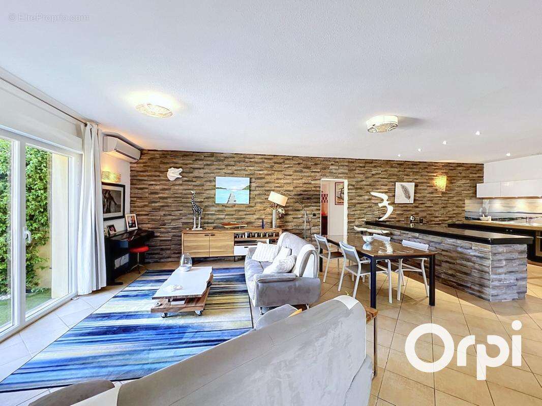 Maison à PORTO-VECCHIO