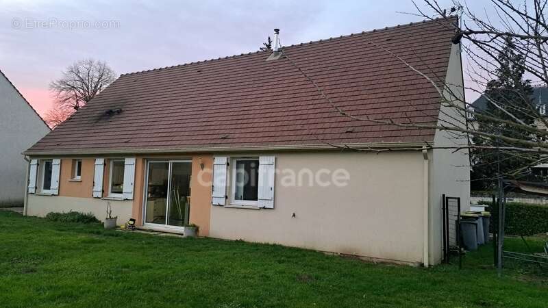 Maison à RESSONS-LE-LONG