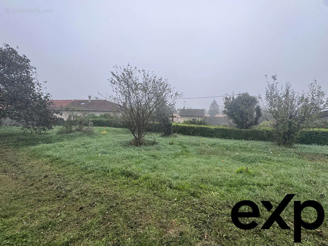 Terrain à OYTIER-SAINT-OBLAS