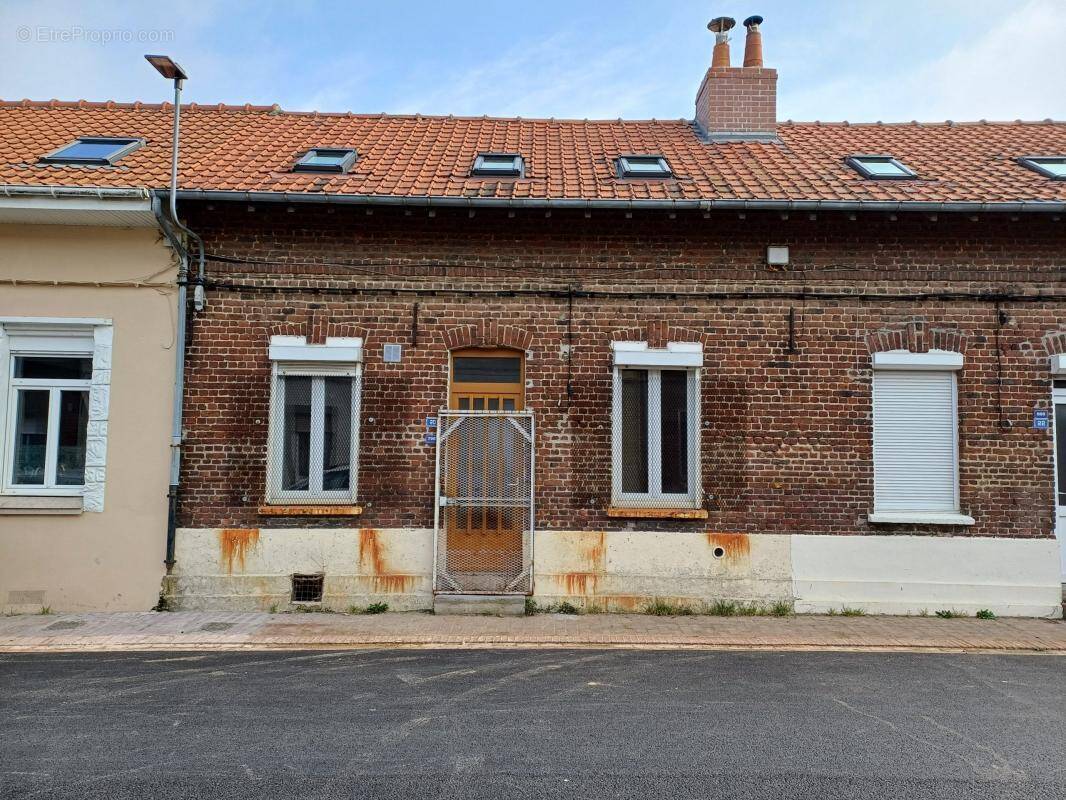 Maison à ESTREE-BLANCHE
