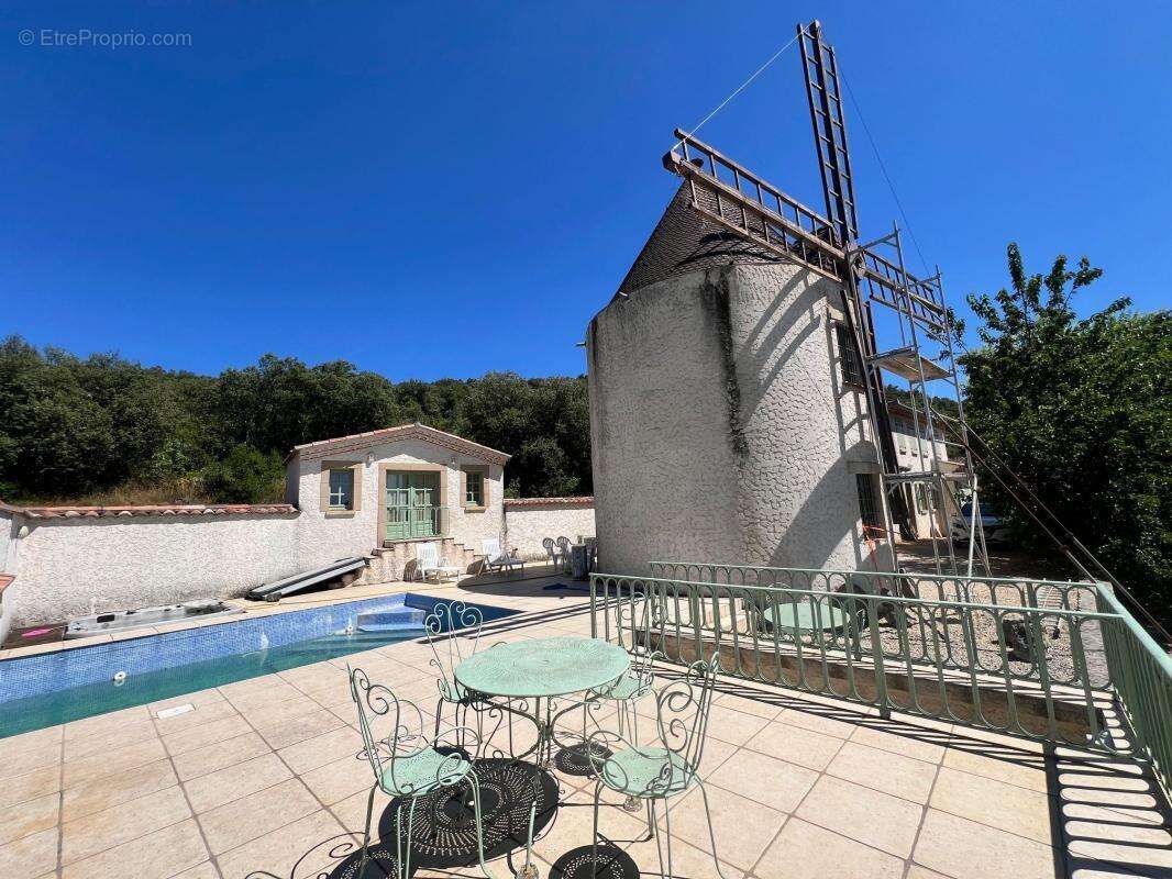 Maison à ALLEGRE-LES-FUMADES