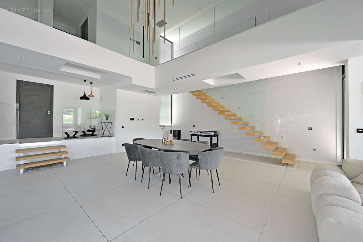 Maison à SAINT-GELY-DU-FESC