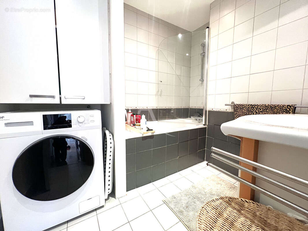 Appartement à PARIS-11E