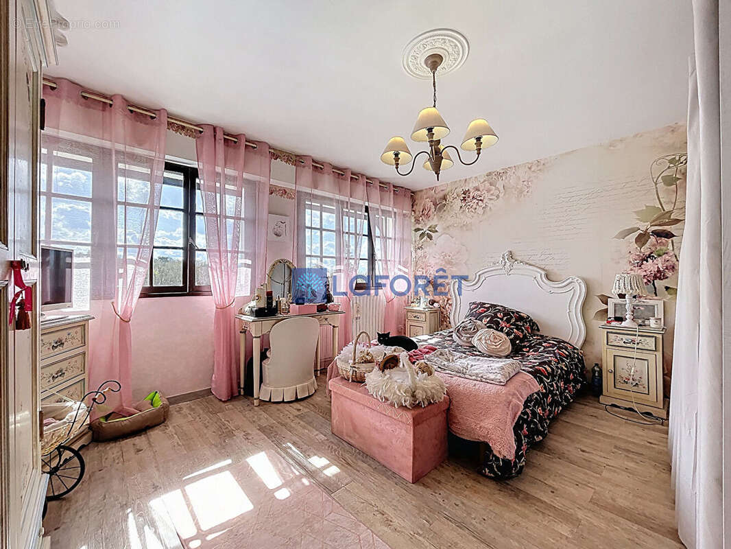 Maison à PETIT-COURONNE