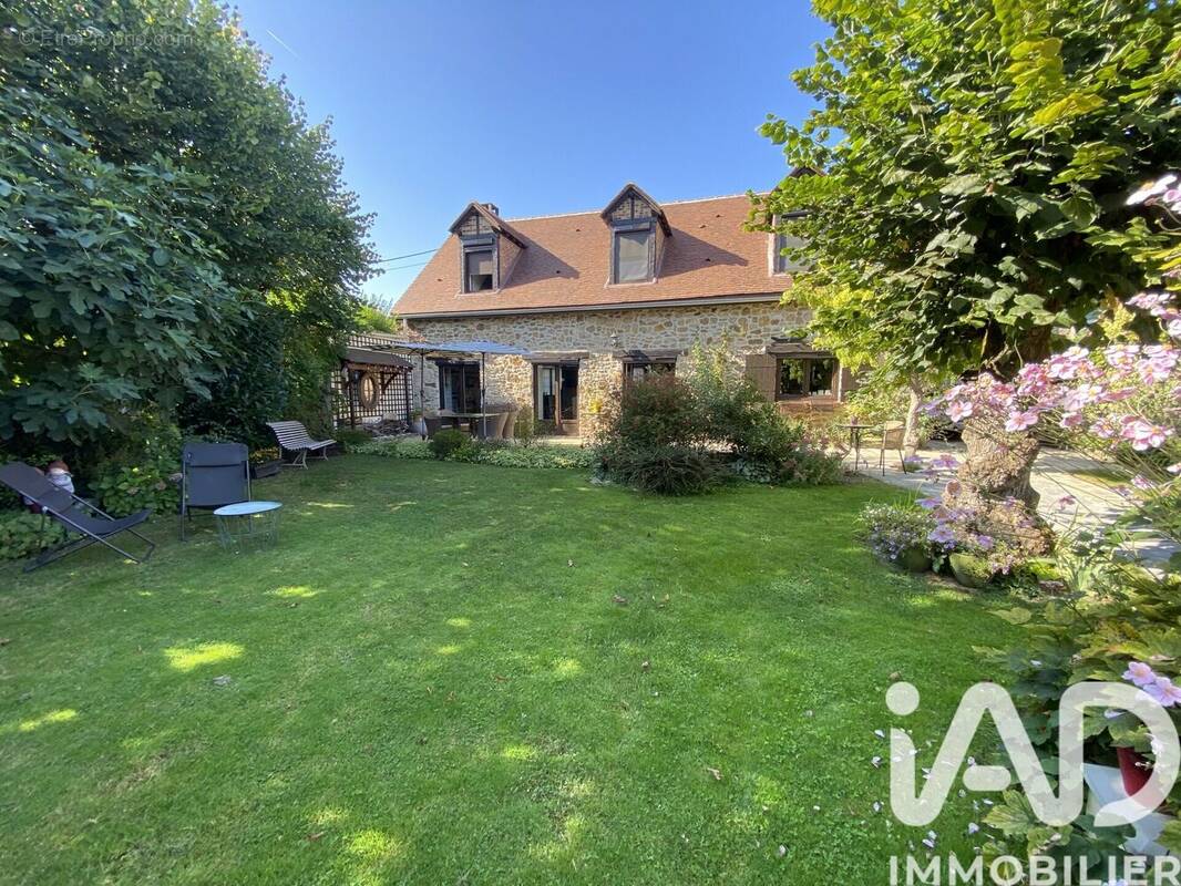 Photo 1 - Maison à SAINT-FARGEAU-PONTHIERRY