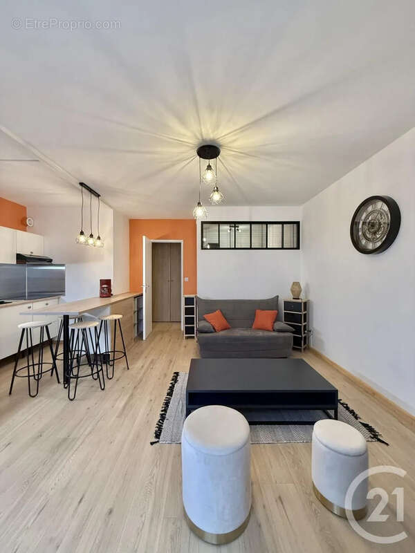 Appartement à MOULINS